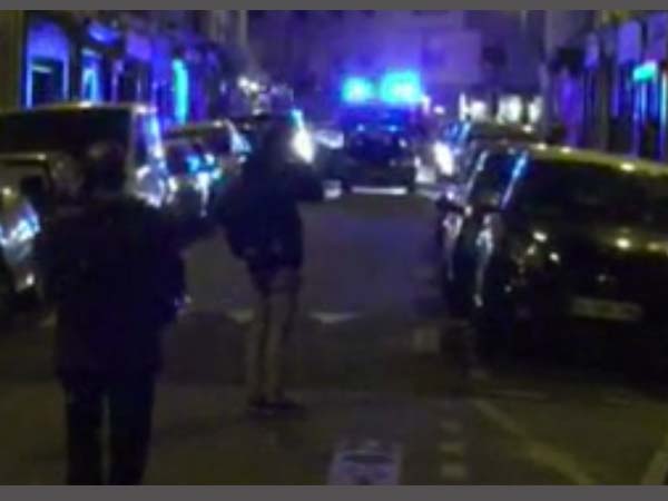  సొంత దేశం వాళ్లే