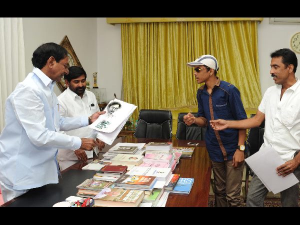 సిఎం కెసిఆర్‌ను కలిసిన రాకేష్