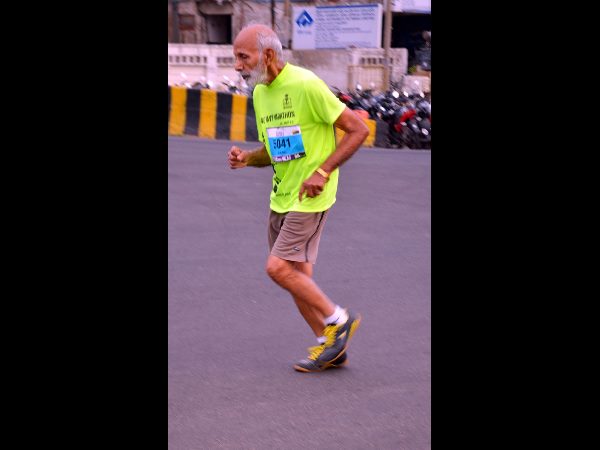 నేవీ హాఫ్ మారథాన్