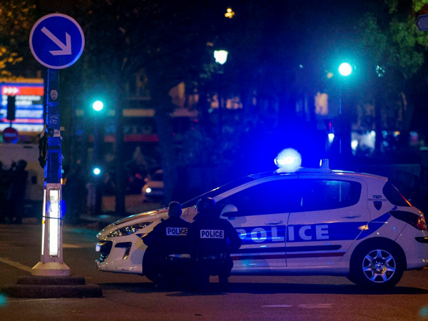 Man hunt for abdeslam salha and accomplices in Paris