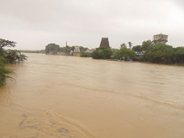 భారీ వర్షాలు