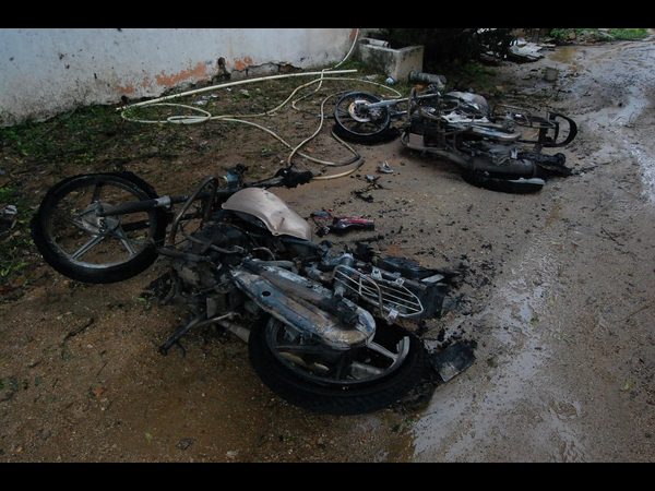 ద్విచక్ర వాహనాల దగ్ధం