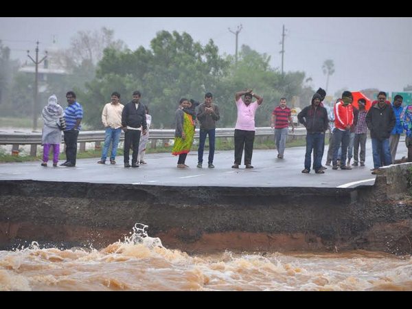 భారీ వర్షాలు