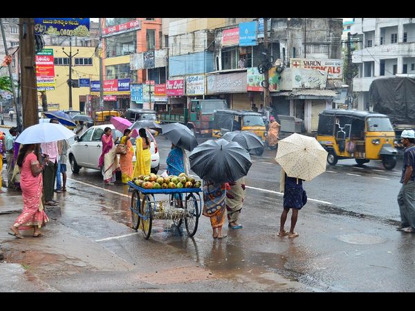  ప్రధానికి చెప్పిన వెంకయ్య