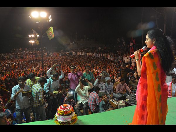 పర్వతగిరిలో కవిత ప్రచారం పర్వతగిరిలో కవిత ప్రచారం