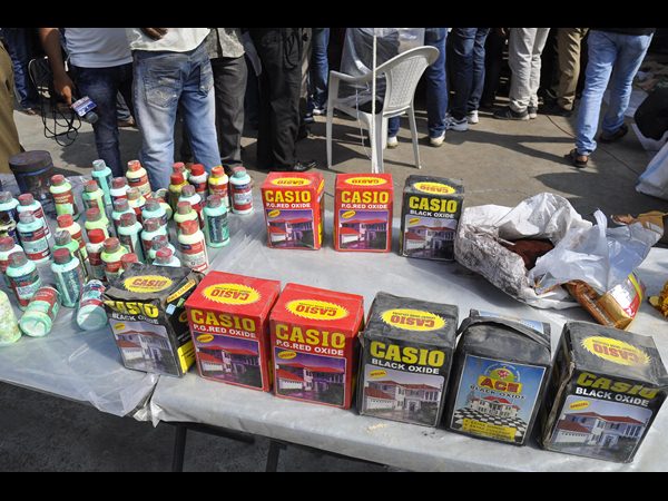 నకిలీ మసాలాల తయారీ ముఠా అరెస్ట్