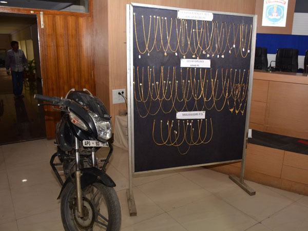 చైన్న స్నాచర్