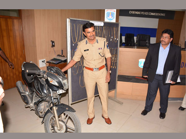 చైన్న స్నాచర్