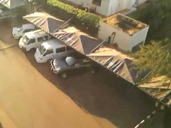 బందీలను విడిపించారు