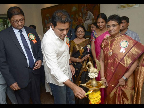 అంతర్జాతీయ ట్రేడ్ ఫెయిర్ అంతర్జాతీయ ట్రేడ్ ఫెయిర్