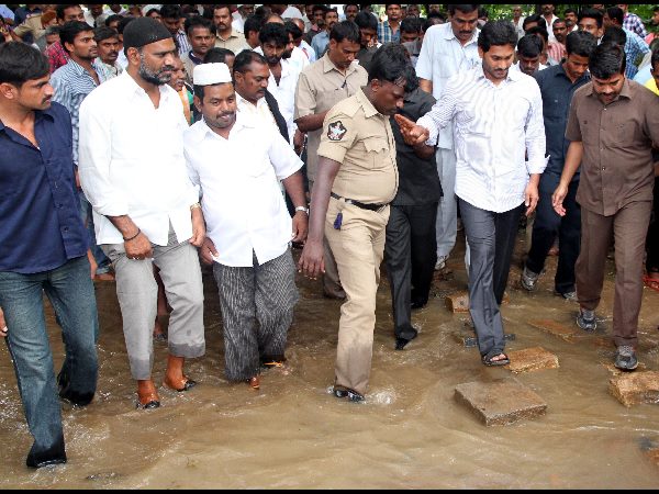 వైయస్ జగన్