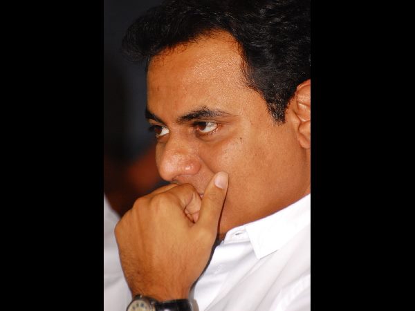 ఐక్యంగా ముందుకెళ్లాలి..