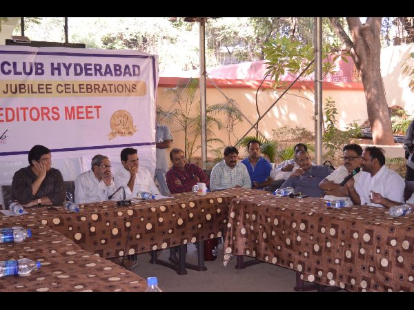 వృత్తిపరమైన కార్యకలాపాలు...