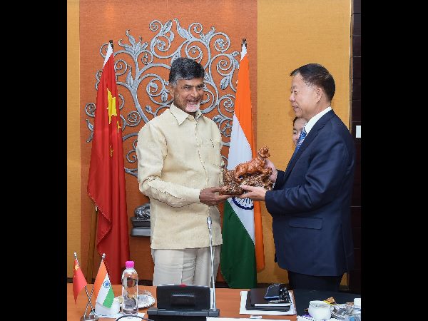 చంద్రబాబు చంద్రబాబు