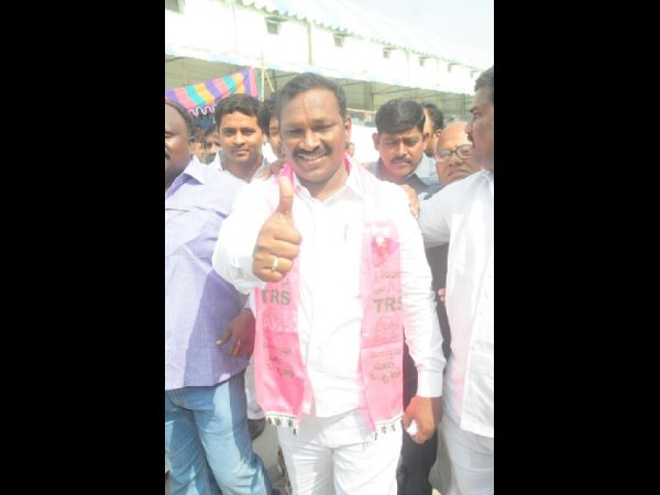Pasunuri dayakar says tahnks to Warangal voters