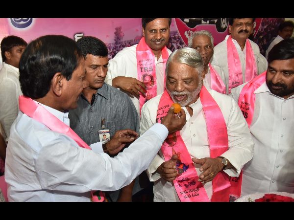 కెసిఆర్