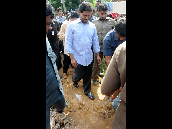 వైయస్ జగన్