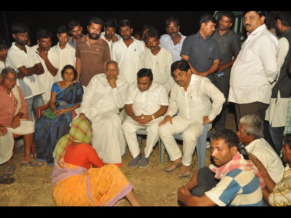 బోరుబావిలో పడిన 3 ఏళ్ల బాలుడు మృతి