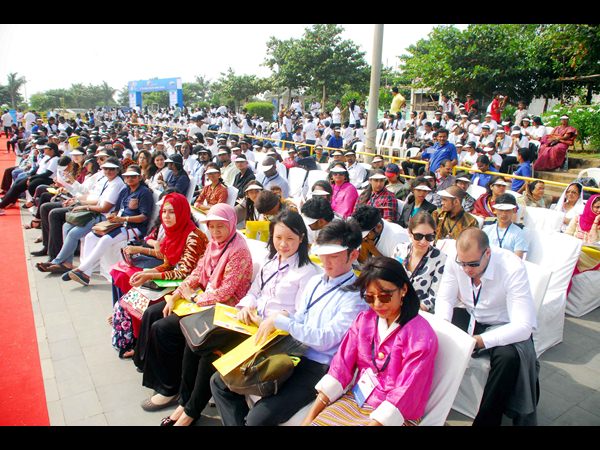యువత చెడు అలవాట్లు: వెంకయ్య యువత చెడు అలవాట్లు: వెంకయ్య