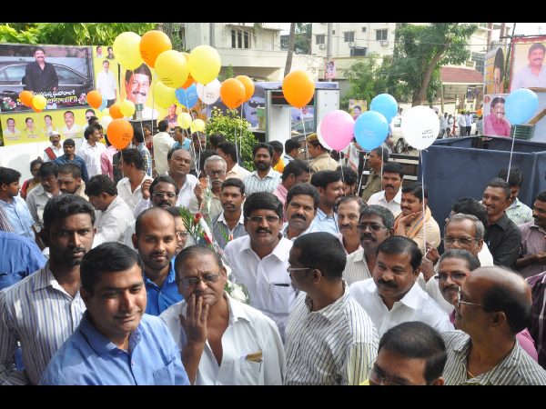 ఘనంగా మంత్రి గంటా జన్మదిన వేడుకలు ఘనంగా మంత్రి గంటా జన్మదిన వేడుకలు