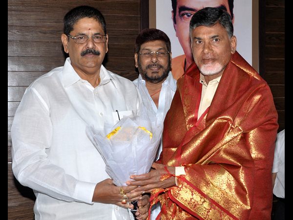 Anam Brothers joins Telugudesam, lashes out at Congress for AP division