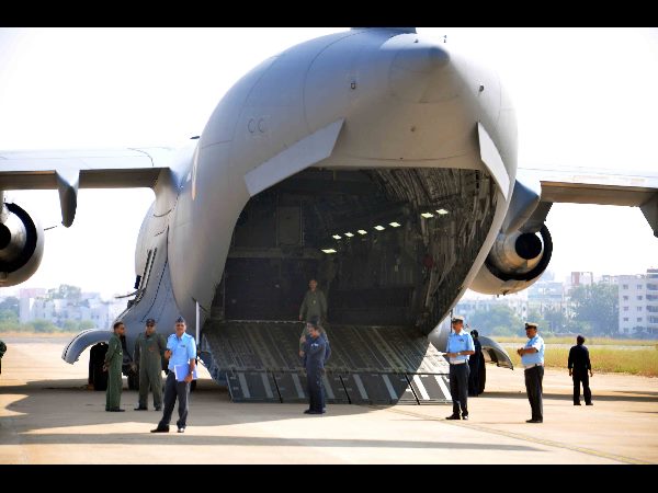 ఏఐఎఫ్ స్పెషల్ కార్గో మిలిటరీ ఎయిర్ క్రాఫ్ట్