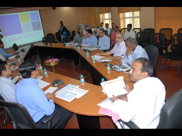 పన్ను వసూళ్లలో స్పెషల్ డ్రైవ్: 3 నెలలు, మూడు వేల కోట్లు పన్ను వసూళ్లలో స్పెషల్ డ్రైవ్: 3 నెలలు, మూడు వేల కోట్లు