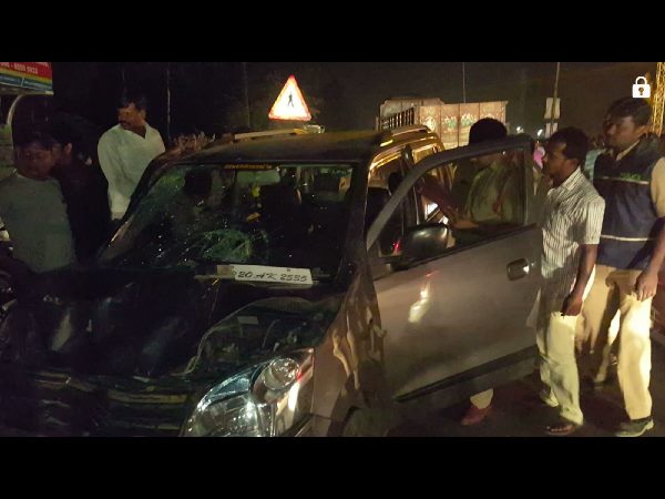 రోడ్డు దాటుతుండగా..