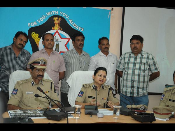 డెమో ద్వారా చూపించారు....