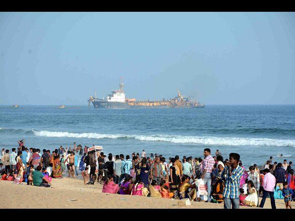 జియో ట్యూబులతో కోతకు అడ్డుకట్ట 