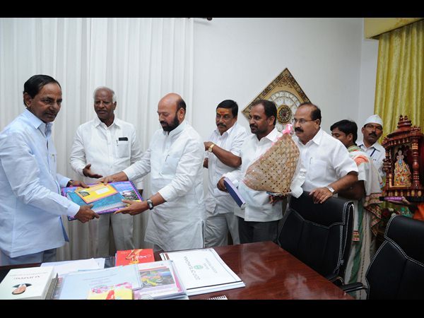 కొమురవెళ్లి మల్లన్న వివాహానికి ఆహ్వానం