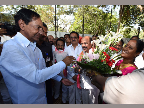 Six MLCs met CM KCR