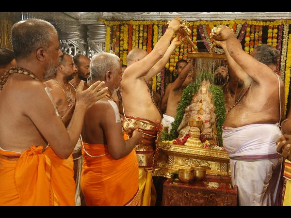 స్నపన తిరుమంజనం
