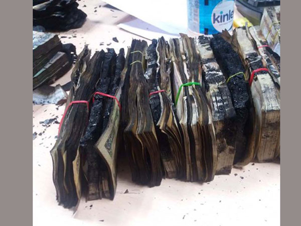 కాలిపోయిన కరెన్సీ నోట్లు