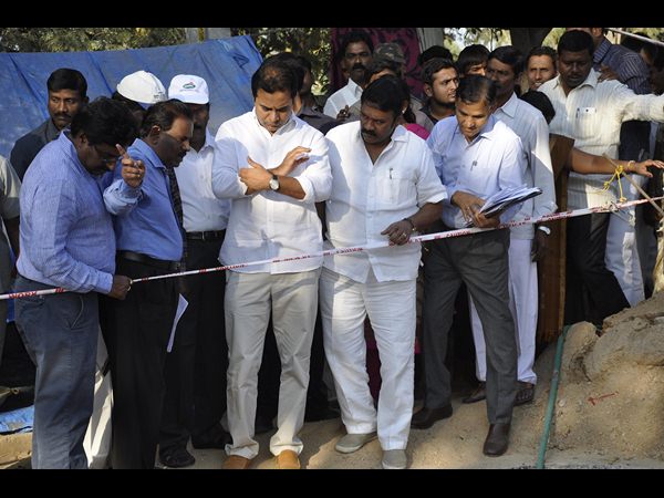 మంత్రుల తనిఖీలు