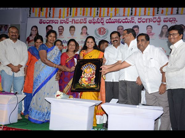 ఎంపి కవిత