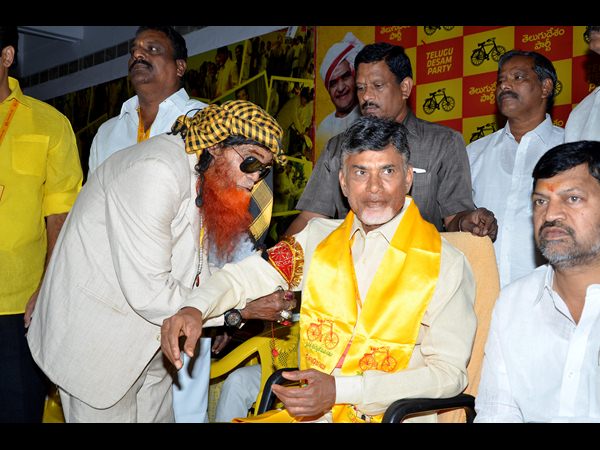 క్రిస్మస్ వేడుకల్లో..