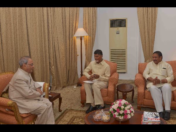రాష్ట్రపతితో చంద్రబాబు