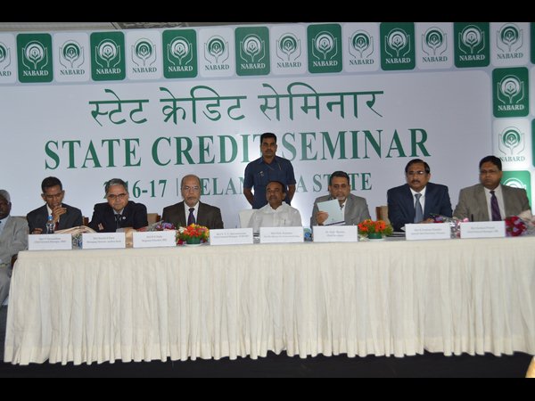 మానవీయ కోణంలో ఆలోచించి అప్పులు: నాబార్డ్ సదస్సులో ఈటెల