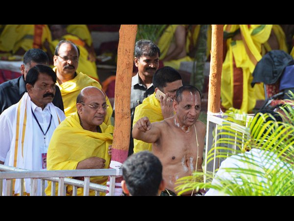 ఆయుత చండీయాగం తొలిరోజు