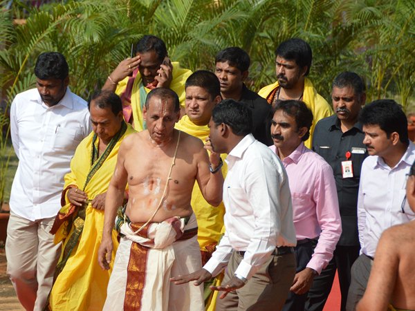 ఆయుత చండీయాగం తొలిరోజు