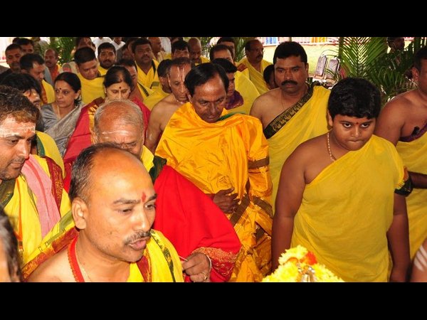 ఆయుత చండీయాగం తొలిరోజు