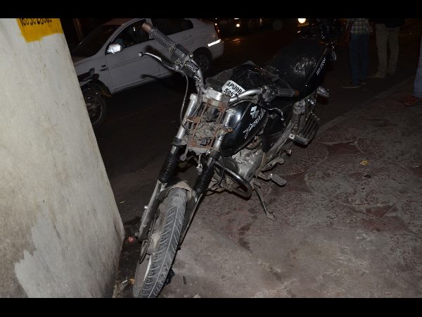  కాలేజీ బస్సు బ్రేకులు ఫెయిల్: కానిస్టేబుల్ కాలు విరిగింది