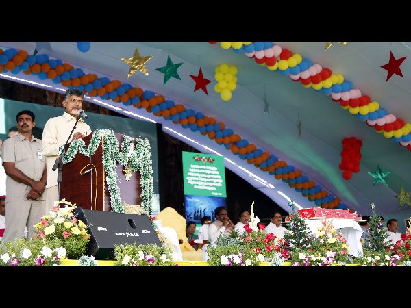 10 కోట్లతో క్రైస్తవ భవన్: క్రిస్మస్‌కు చంద్రన్న కానుకలివే 
