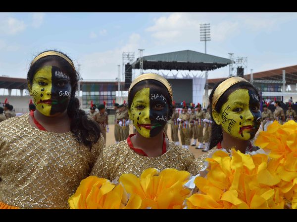  అద్భుతంగా ప్రారంభమైన స్కైఫెస్ట్: లాంగ్ రైడ్‌కు ఒక్కొక్కరికీ రూ. 15వేలు