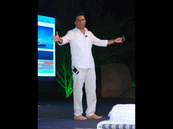 ప్రజలతో కెటిఆర్ ముఖాముఖి