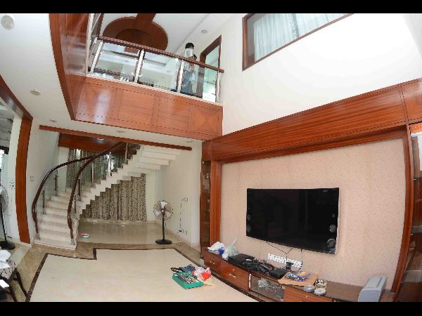  అక్రమాస్తుల విలువ రూ. 25 కోట్లు: ఆనంద్ కుమార్ అరెస్టు