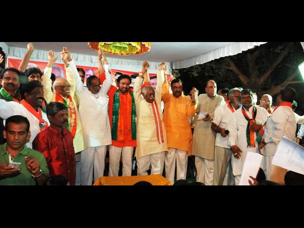 కెటిఆర్‌కు కౌంటర్‌గా బిజెపి సభ