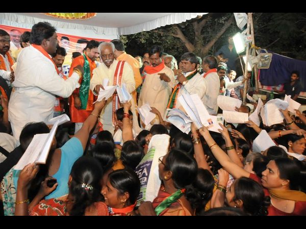 కెటిఆర్‌కు కౌంటర్‌గా బిజెపి సభ