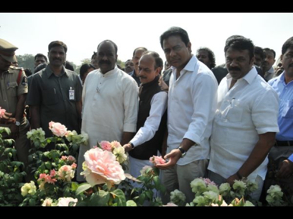  సంజీవయ్య పార్క్‌లో రోజ్ గార్డెన్